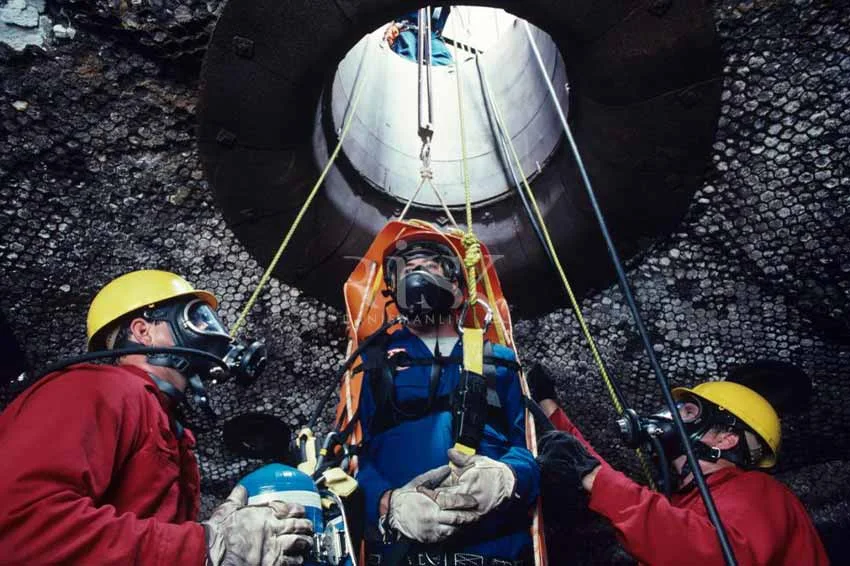 Kapalı Alanda Çalışma Eğitimine Kimler Katılabilir